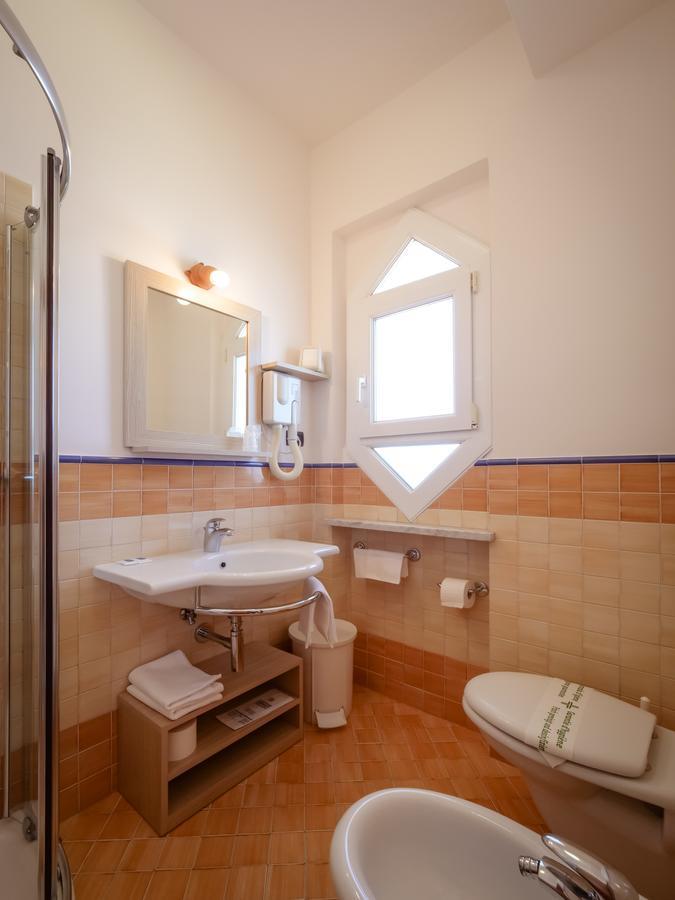 Hotel De La Ville Senigallia Bagian luar foto